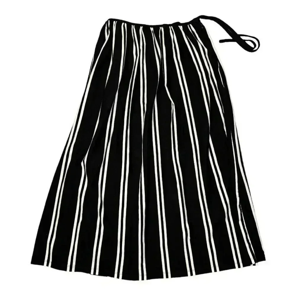 Who What Wear Size 4 Full Knit Skirt Black & White Stripes Side Tie